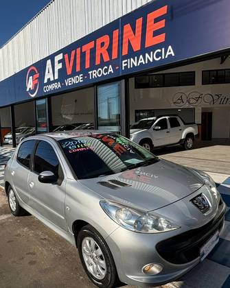 PEUGEOT 207 1.4 XR 8V FLEX 4P MANUAL PEUGEOT 207 1.4 XR 8V FLEX 4P MANUAL
